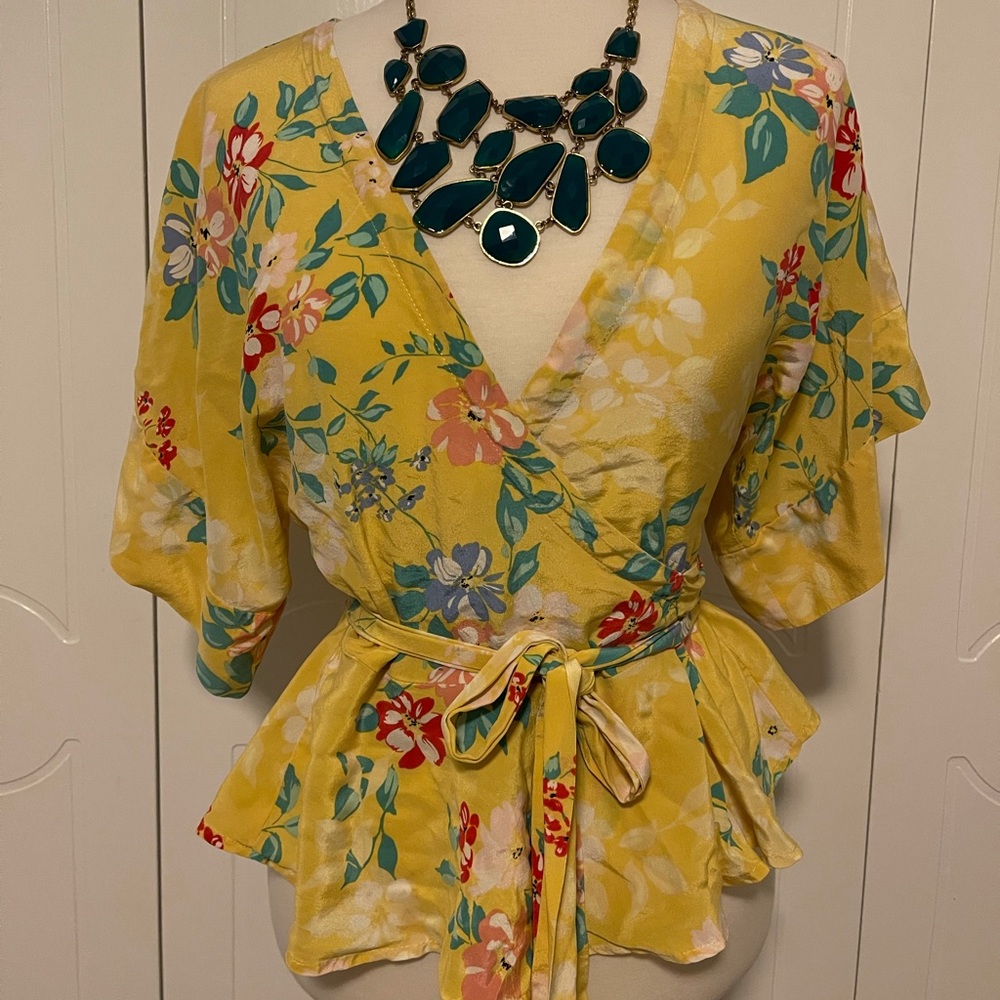 Anthropologie’s Yumi Kim 100% silk floral kimono style wrap blouse